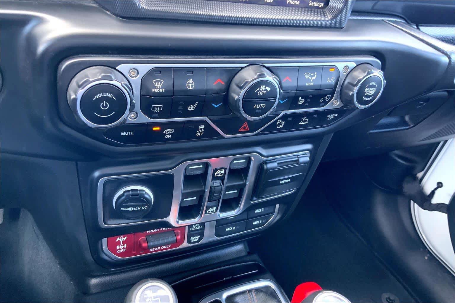 Used 2023 Jeep Wrangler Unlimited Rubicon 392 AWD/4WD image 32