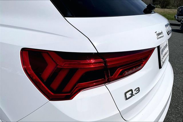 Used 2023 Audi Q3 2.0T Premium image 23