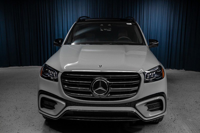 Certified 2026 Mercedes-Benz GLS 580 4MATIC image 2