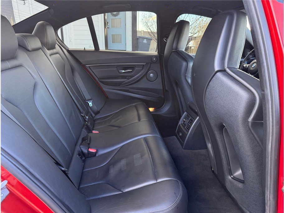 Used 2018 BMW M3 RWD image 34