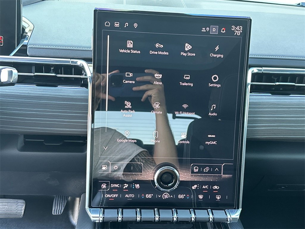 Used 2025 GMC Sierra EV Denali image 22