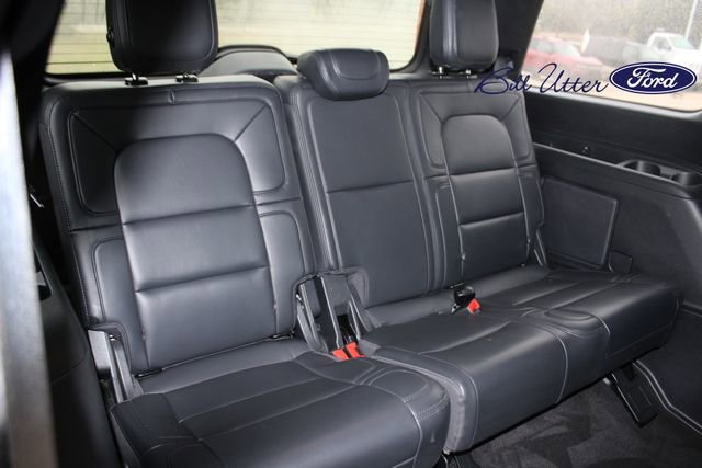 Used 2024 Lincoln Navigator Premiere image 13