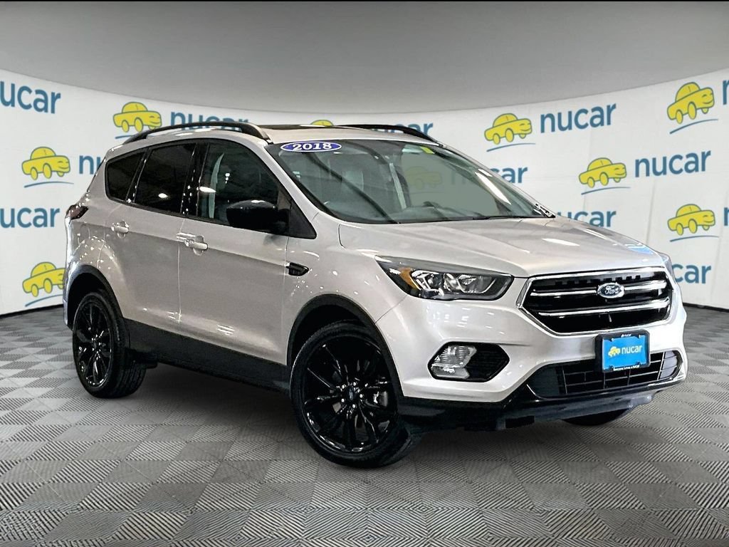 Used 2018 Ford Escape SE w/ SE Sport Appearance Package