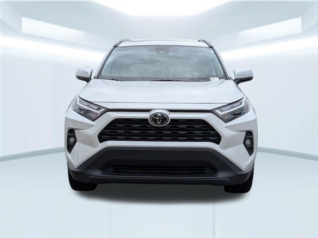 Used 2024 Toyota RAV4 XLE Premium FWD image 10