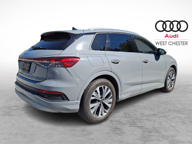 Used 2024 Audi Q4 e-tron Premium Plus w/ Premium Plus RWD image 6