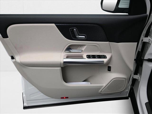 New 2025 Mercedes-Benz GLA 250 4MATIC image 19