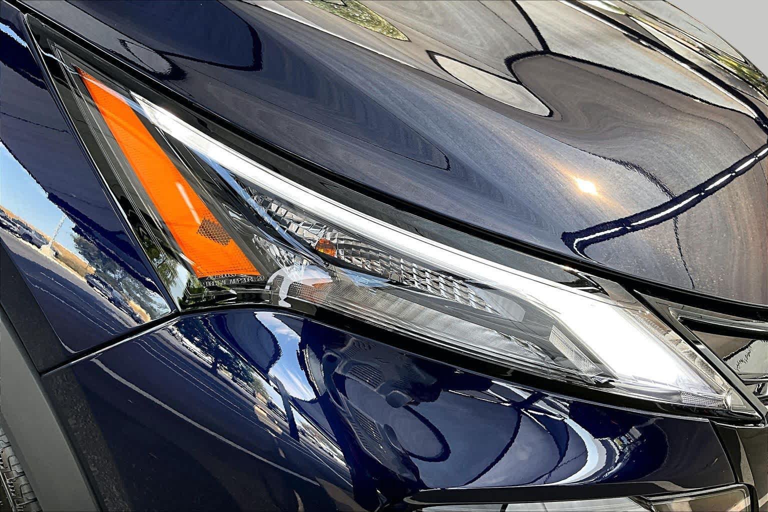 New 2026 Nissan Rogue Dark Armor FWD image 13