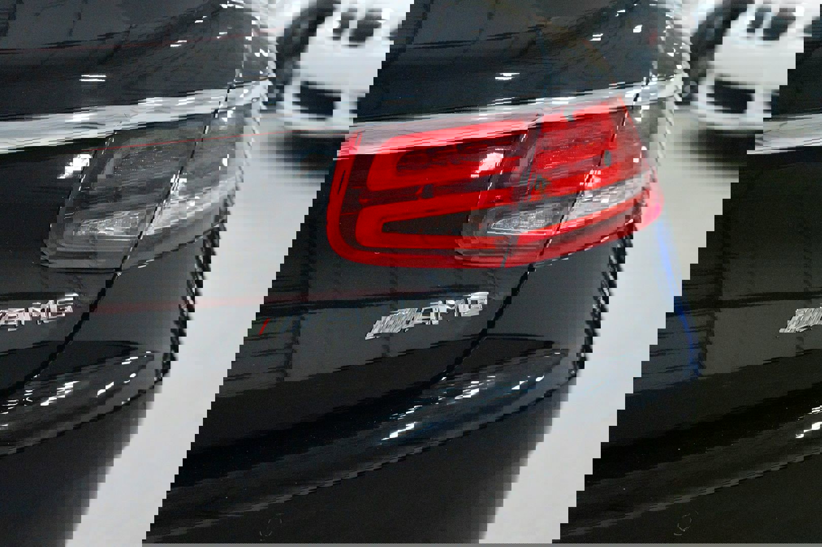 Used 2015 Mercedes-Benz S 63 AMG 4MATIC Coupe image 10