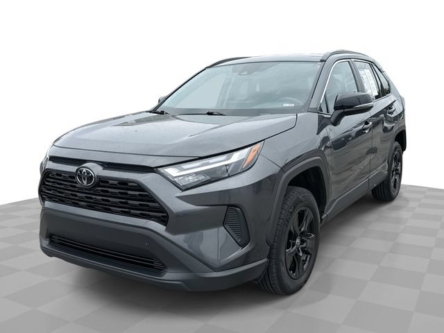 Used 2024 Toyota RAV4 XLE AWD/4WD image 1