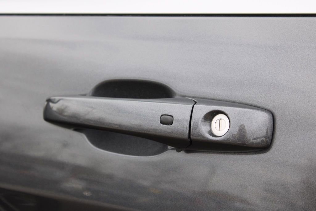 Used 2018 Jeep Grand Cherokee Summit w/ Platinum Series Group image 16