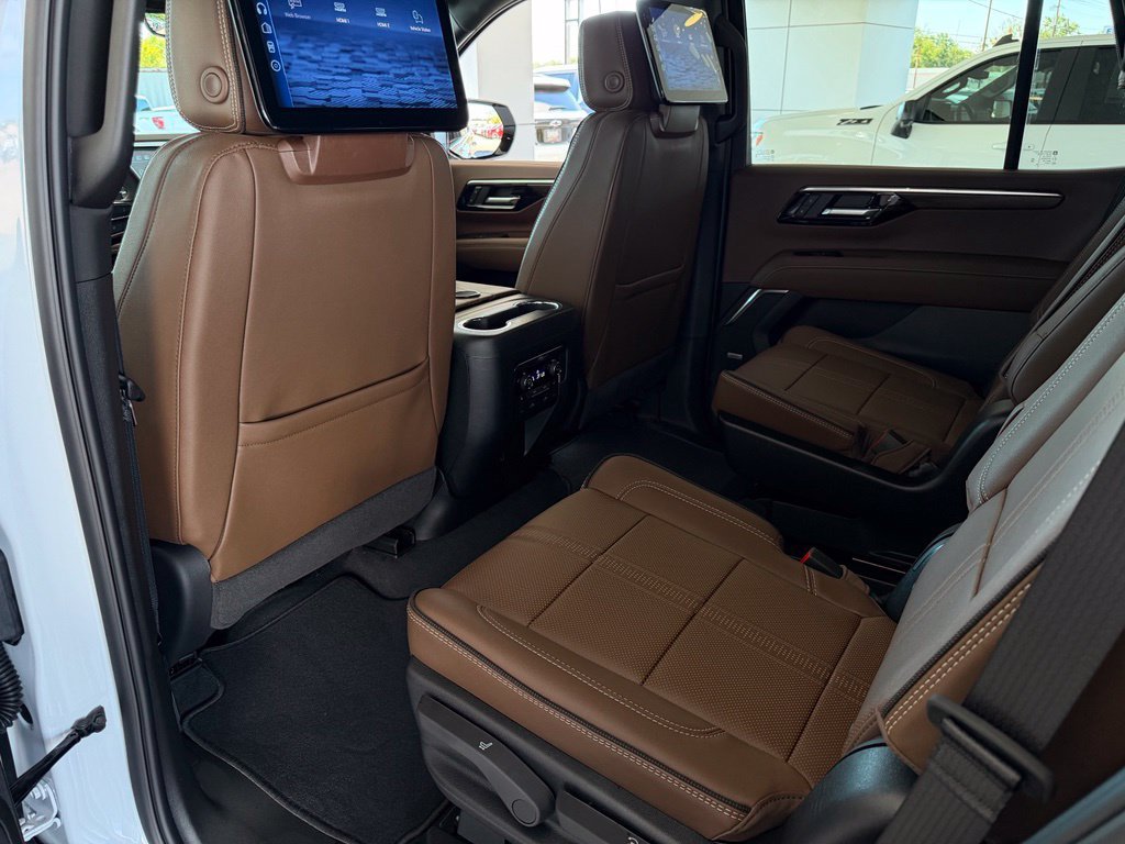 New 2026 Chevrolet Tahoe High Country AWD/4WD image 16