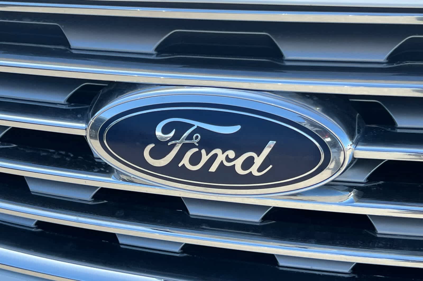Used 2022 Ford Edge SEL AWD/4WD image 13