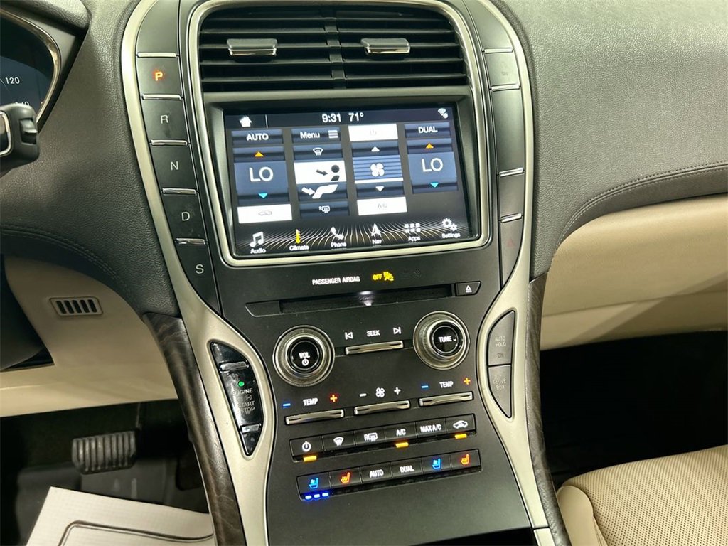 Used 2019 Lincoln Nautilus Reserve image 17