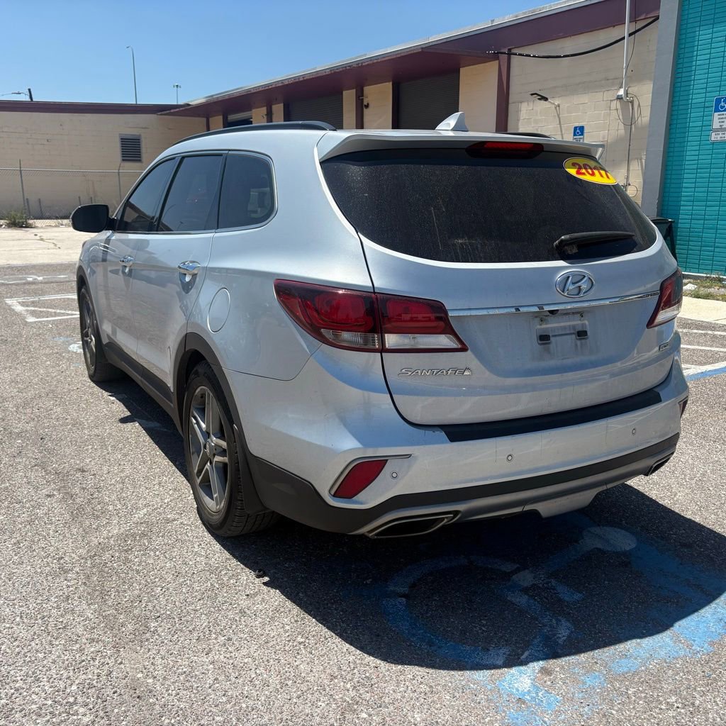 Used 2017 Hyundai Santa Fe SE image 5