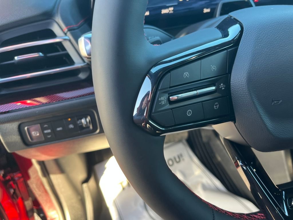 New 2026 Chevrolet Traverse RS image 11