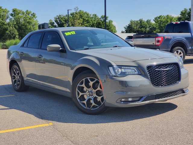 Used 2017 Chrysler 300 S AWD/4WD image 32