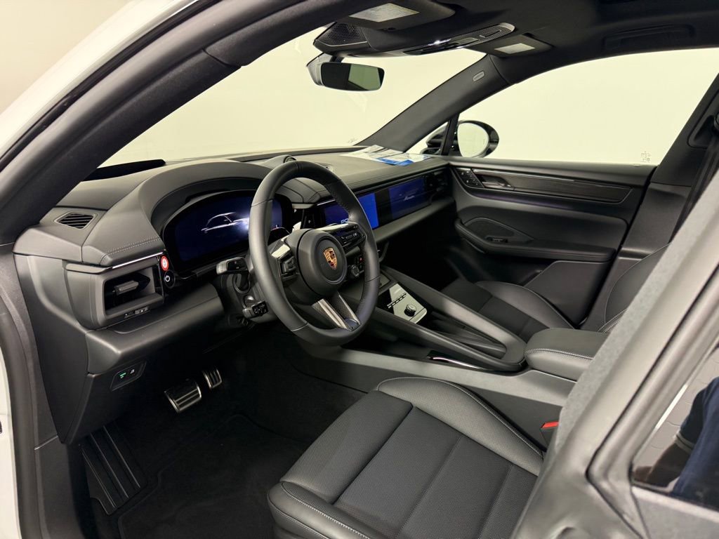 New 2026 Porsche Macan GTS Electric image 4