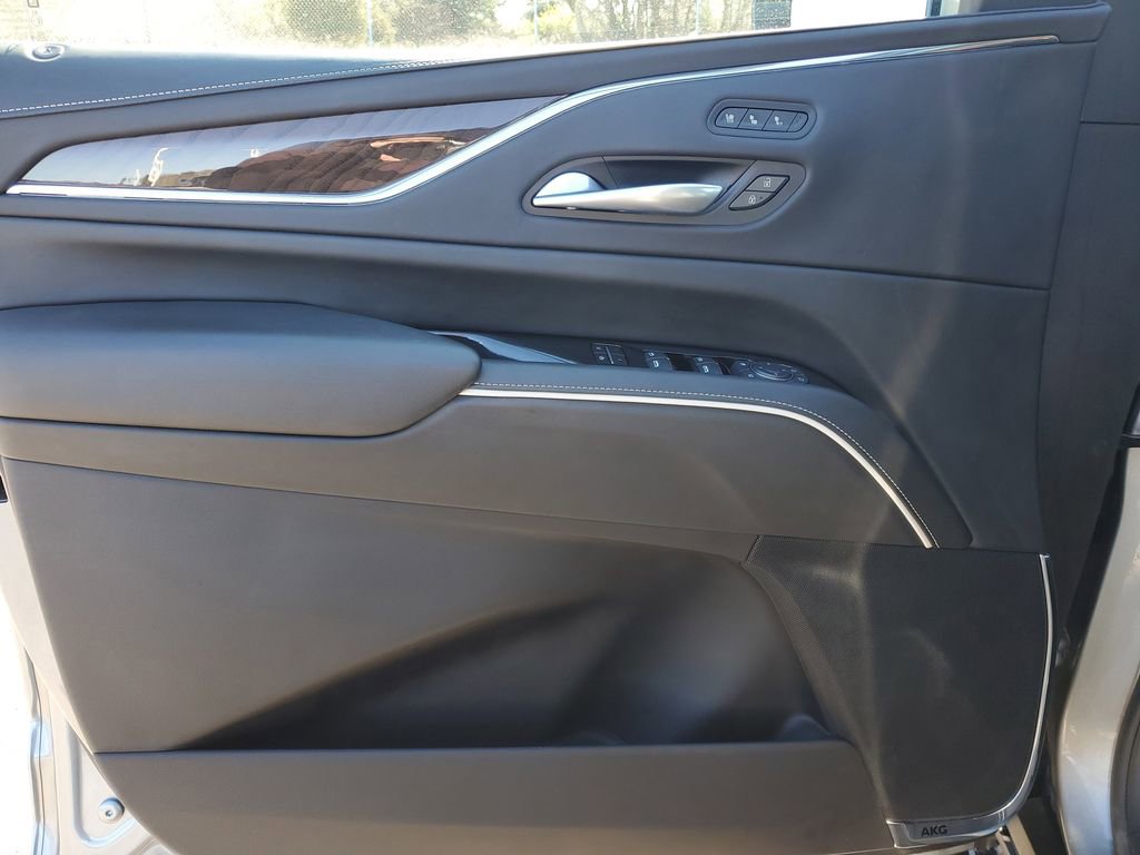 Used 2023 Cadillac Escalade Sport Platinum w/ Heavy-Duty Trailer Package image 20