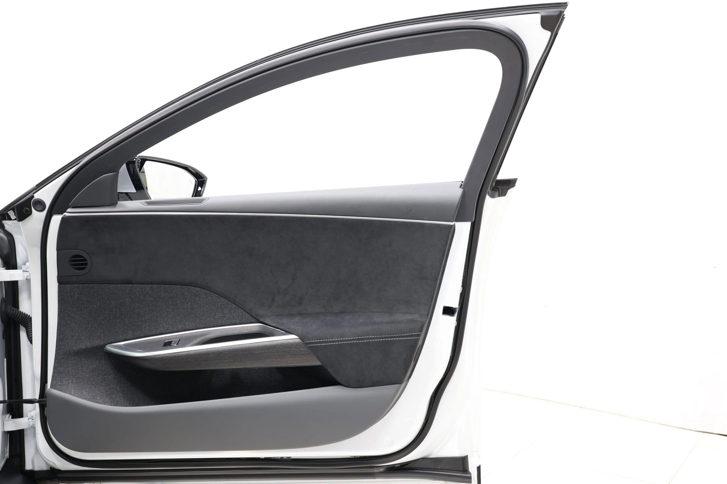 Used 2023 Lucid Air Grand Touring image 83