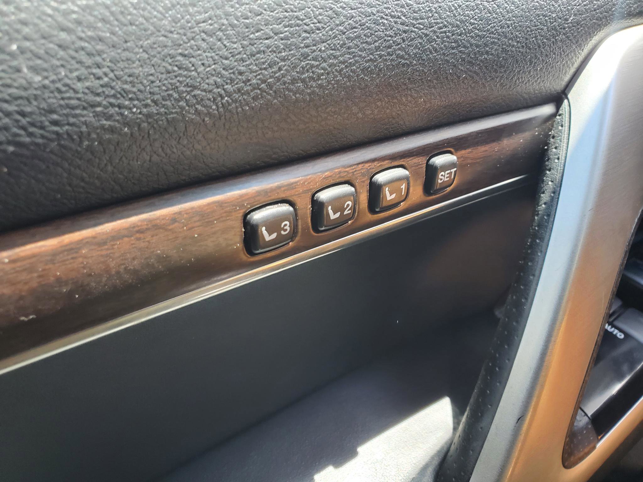 Used 2019 Toyota Land Cruiser w/ Preferred Accessory Package AWD/4WD image 61