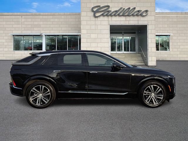 Certified 2025 Cadillac Lyriq Luxury w/ LPO, Floor Liner Package image 8