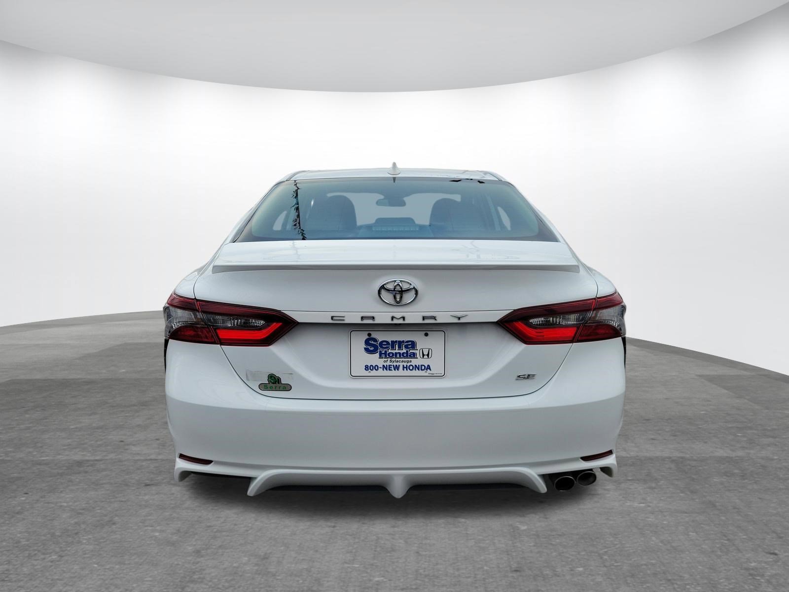 Used 2023 Toyota Camry SE image 6