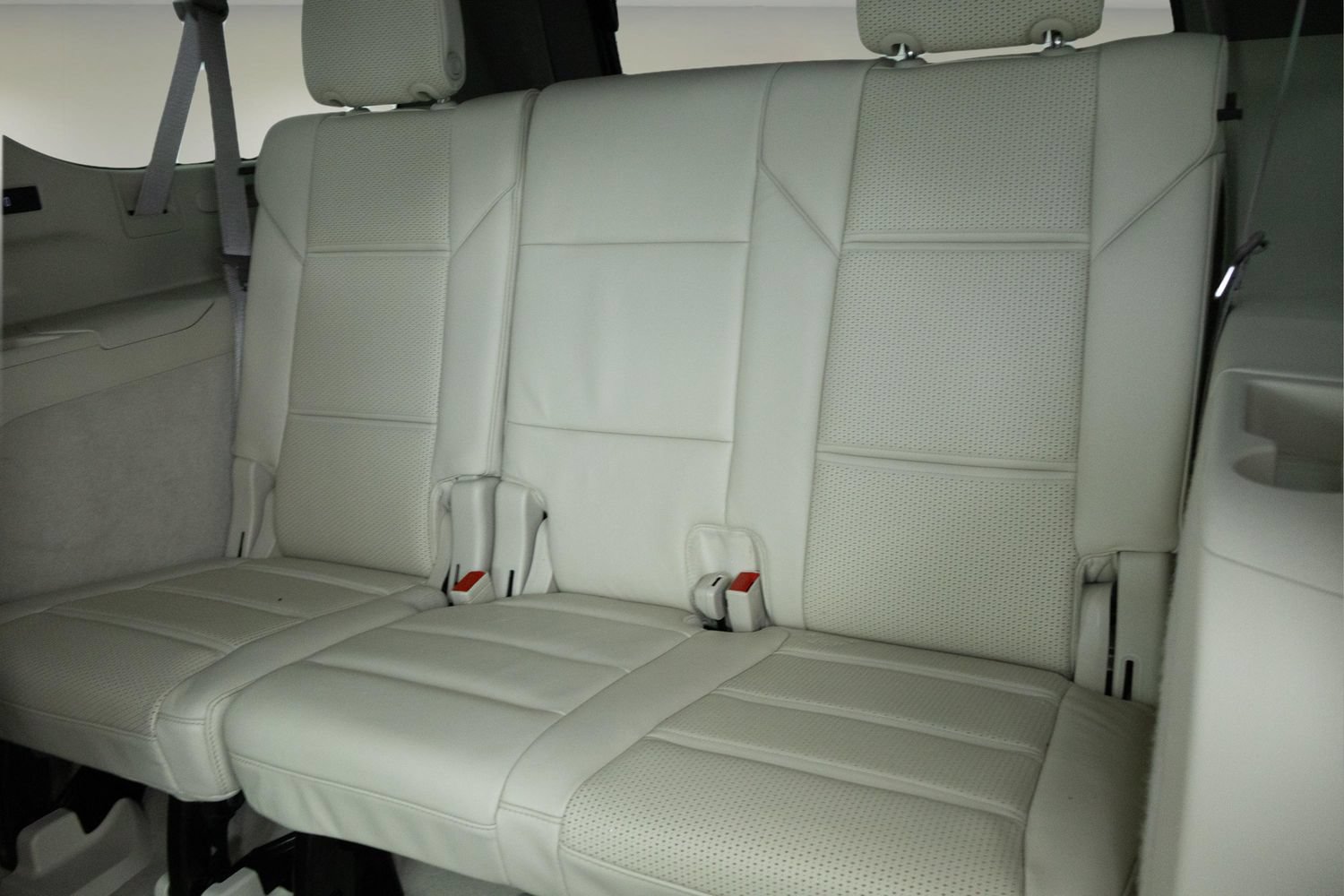 Used 2024 Cadillac Escalade ESV Sport Platinum w/ Heavy-Duty Trailer Package AWD/4WD image 29