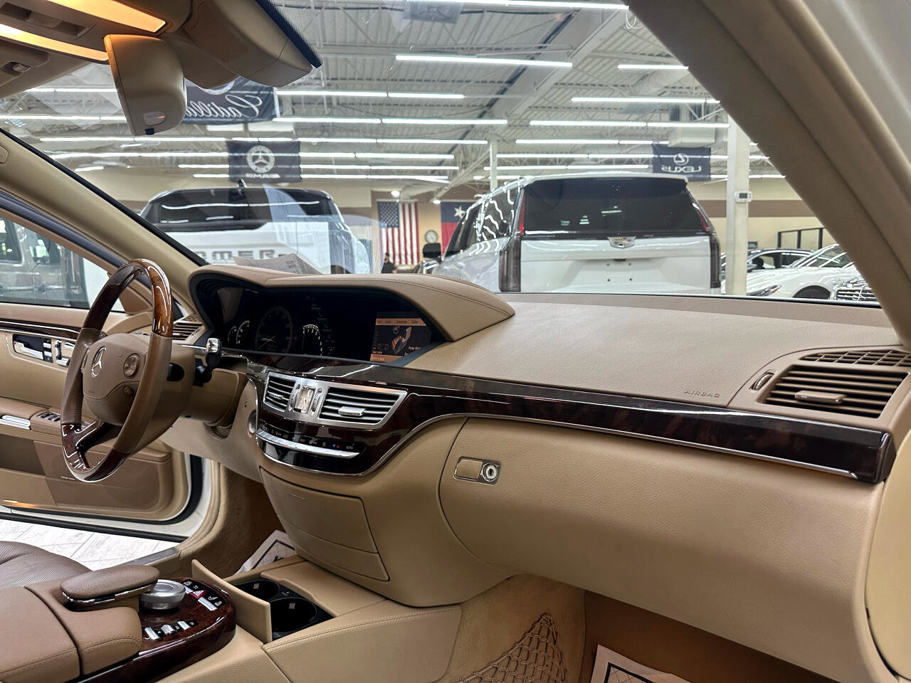 Used 2008 Mercedes-Benz S 550 w/ P3 Pkg image 40