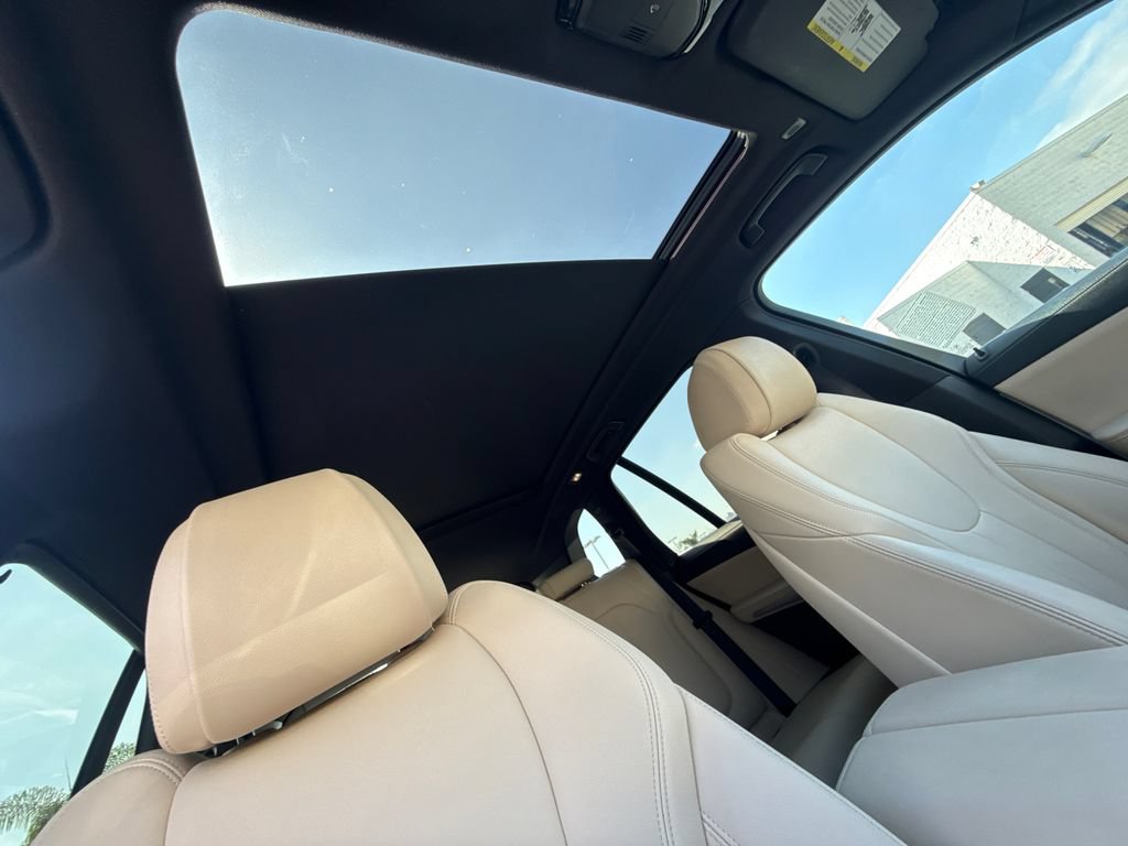 Used 2021 BMW X5 xDrive40i w/ Convenience Package AWD/4WD image 15