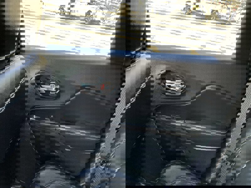 Used 2016 Jeep Cherokee Limited image 17