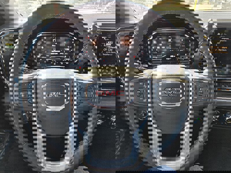 Used 2024 GMC Sierra 1500 SLT image 16