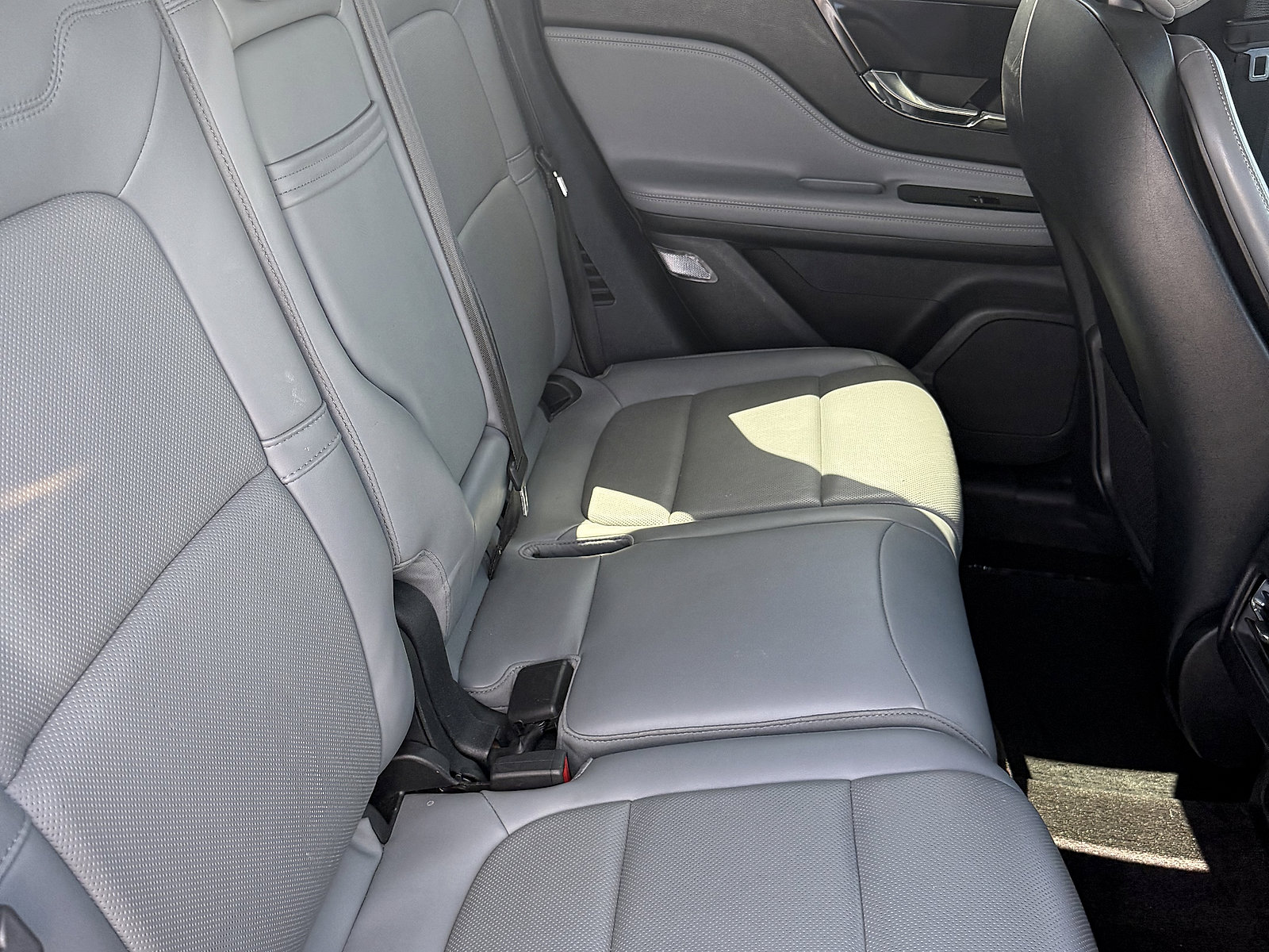 Used 2021 Lincoln Corsair Reserve image 18