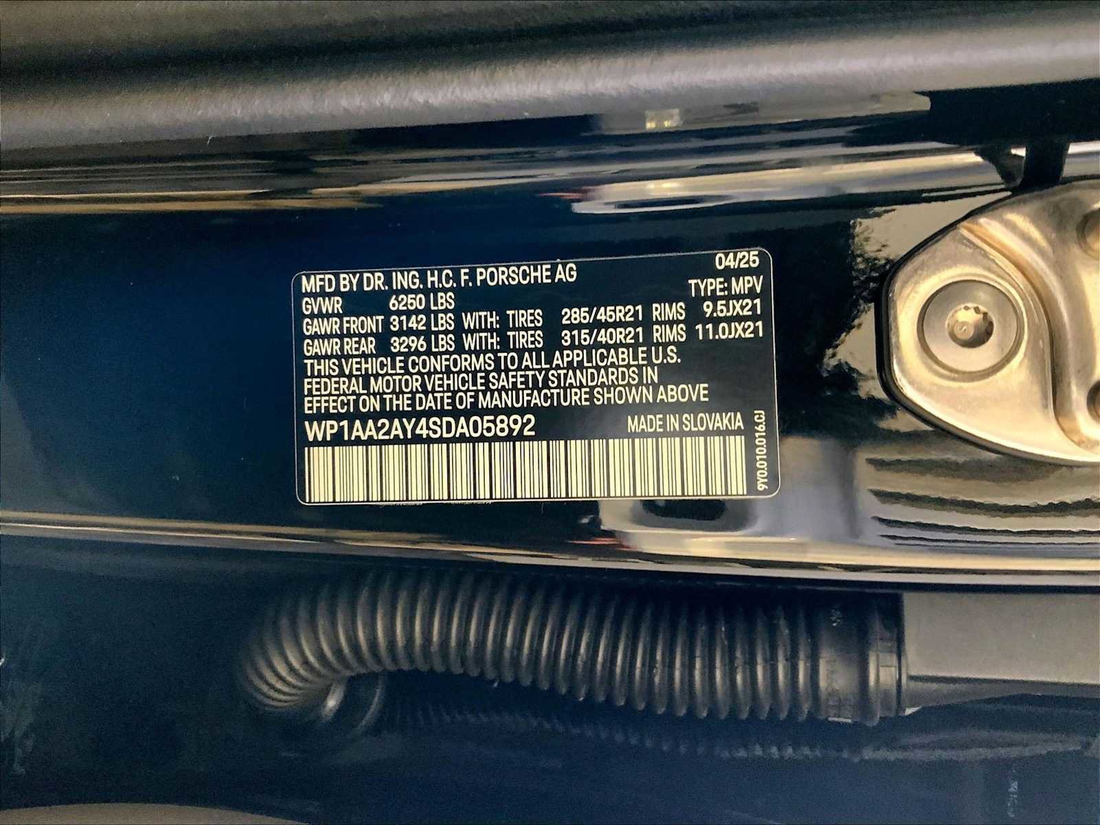 Certified 2025 Porsche Cayenne image 36