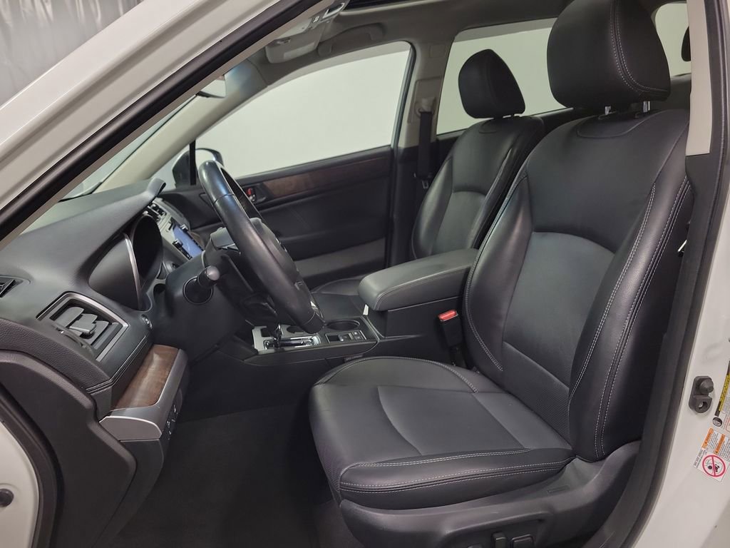 Used 2018 Subaru Outback 3.6R Limited AWD/4WD image 14