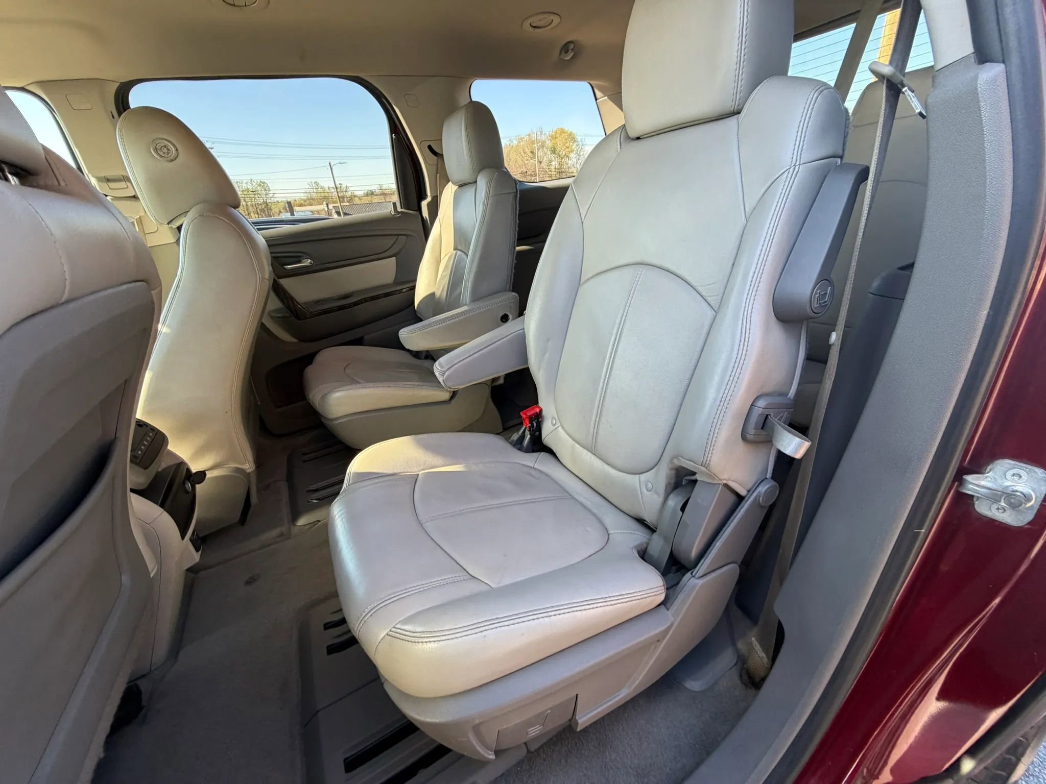 Used 2016 GMC Acadia SLT image 15