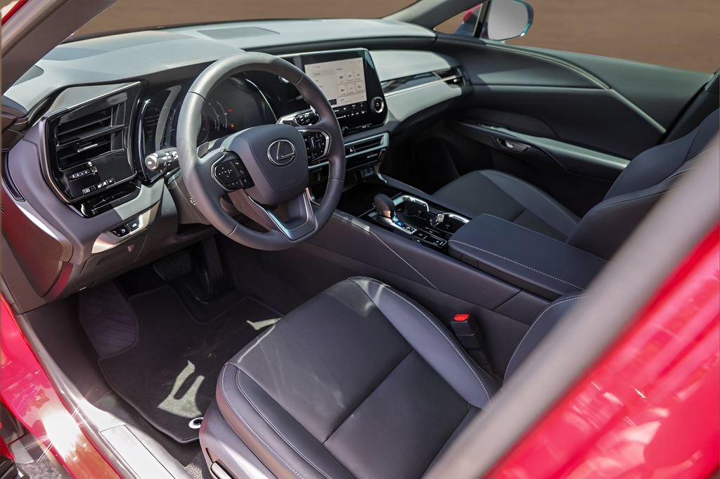 Used 2024 Lexus RX 350 FWD w/ Technology Package image 10