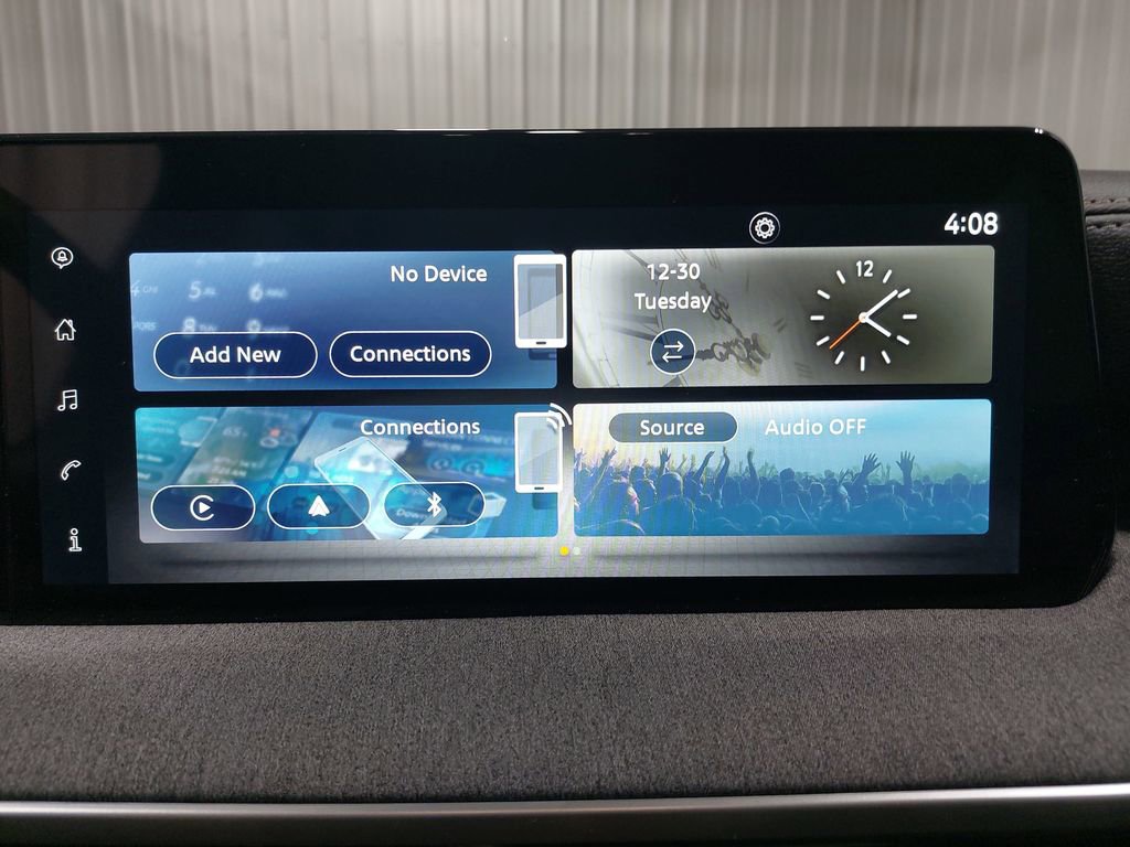 Certified 2025 Nissan Kicks SV image 21