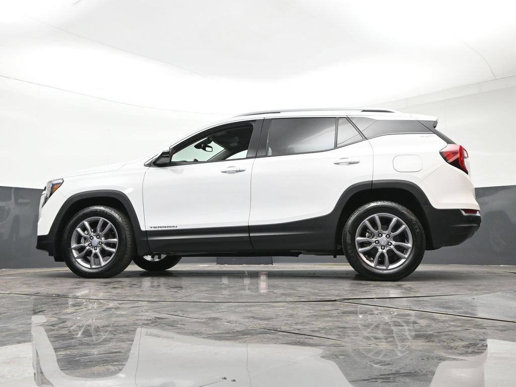 Used 2023 GMC Terrain SLT AWD/4WD image 25