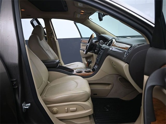 Used 2011 Buick Enclave CXL image 20