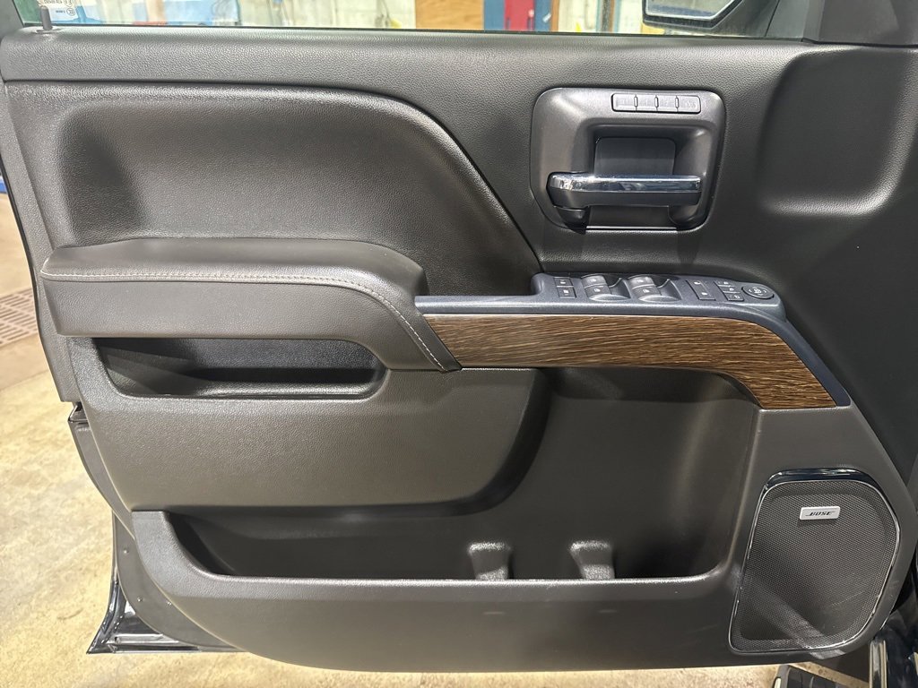 Used 2017 GMC Sierra 1500 Denali w/ Denali Ultimate Package image 12