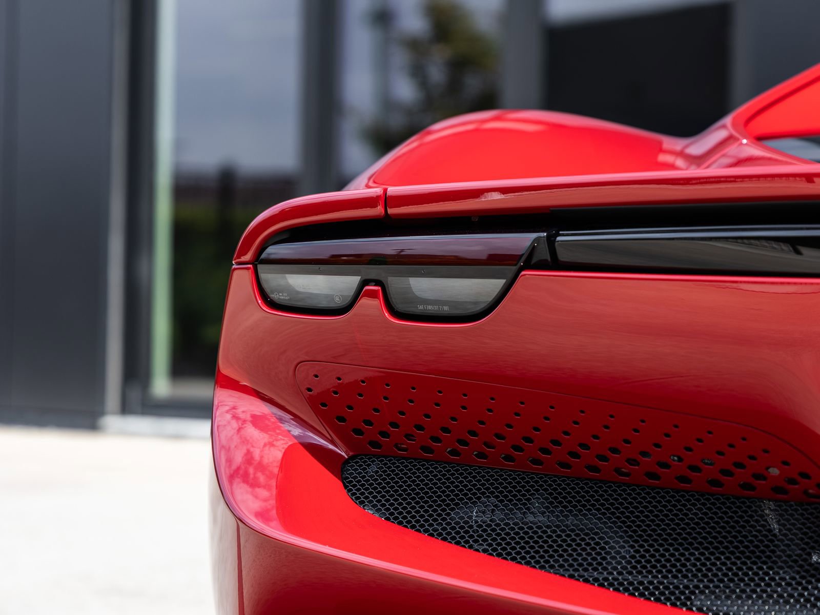 Used 2022 Ferrari 296 GTB RWD image 14