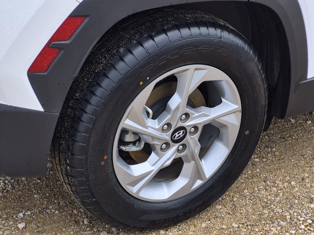 Used 2024 Hyundai Tucson SE image 8