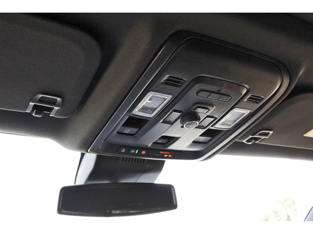 Used 2024 GMC Yukon AT4 w/ AT4 Premium Package AWD/4WD image 25