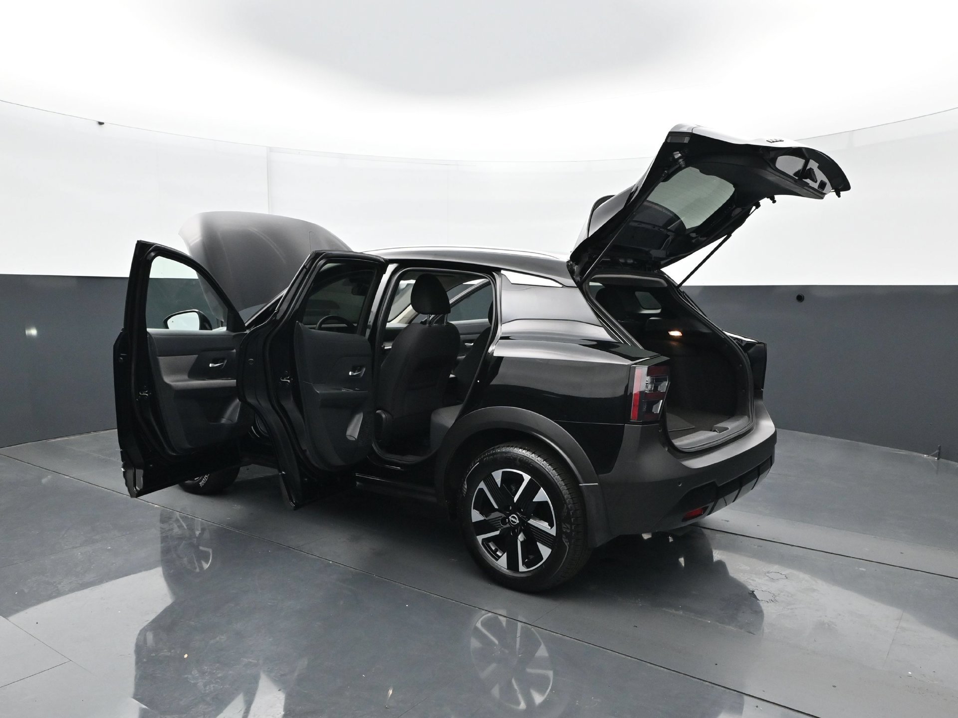 Used 2025 Nissan Kicks SV w/ SV Premium Package AWD/4WD image 31