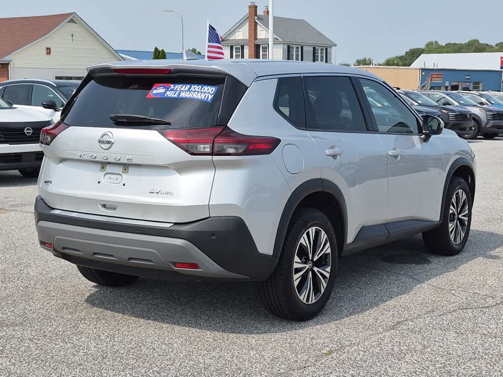 Used 2021 Nissan Rogue SV AWD/4WD image 3