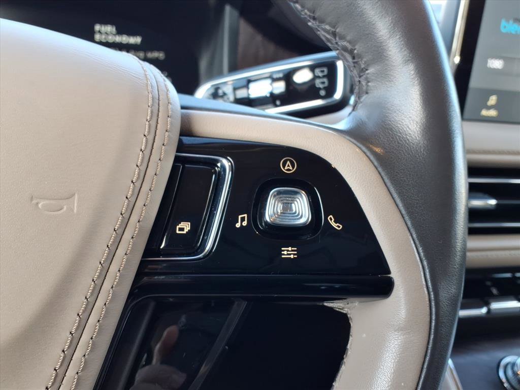 Certified 2023 Lincoln Aviator Reserve w/ Equipment Group 201A image 26