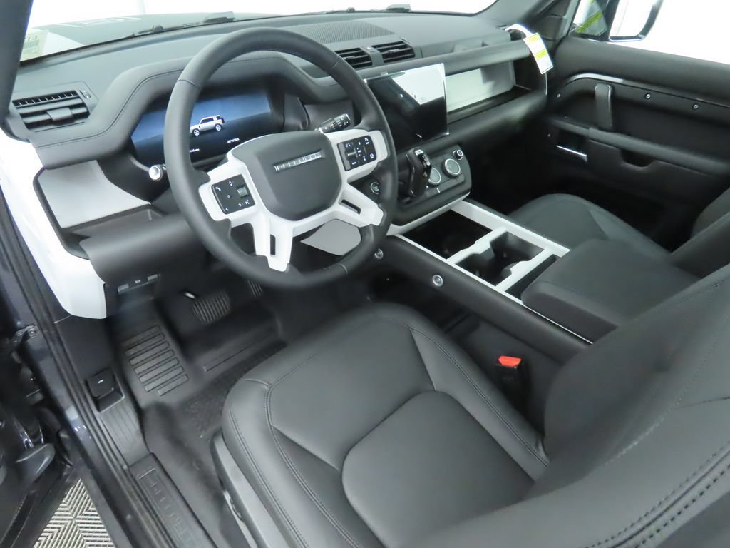Used 2025 Land Rover Defender 110 S AWD/4WD image 10