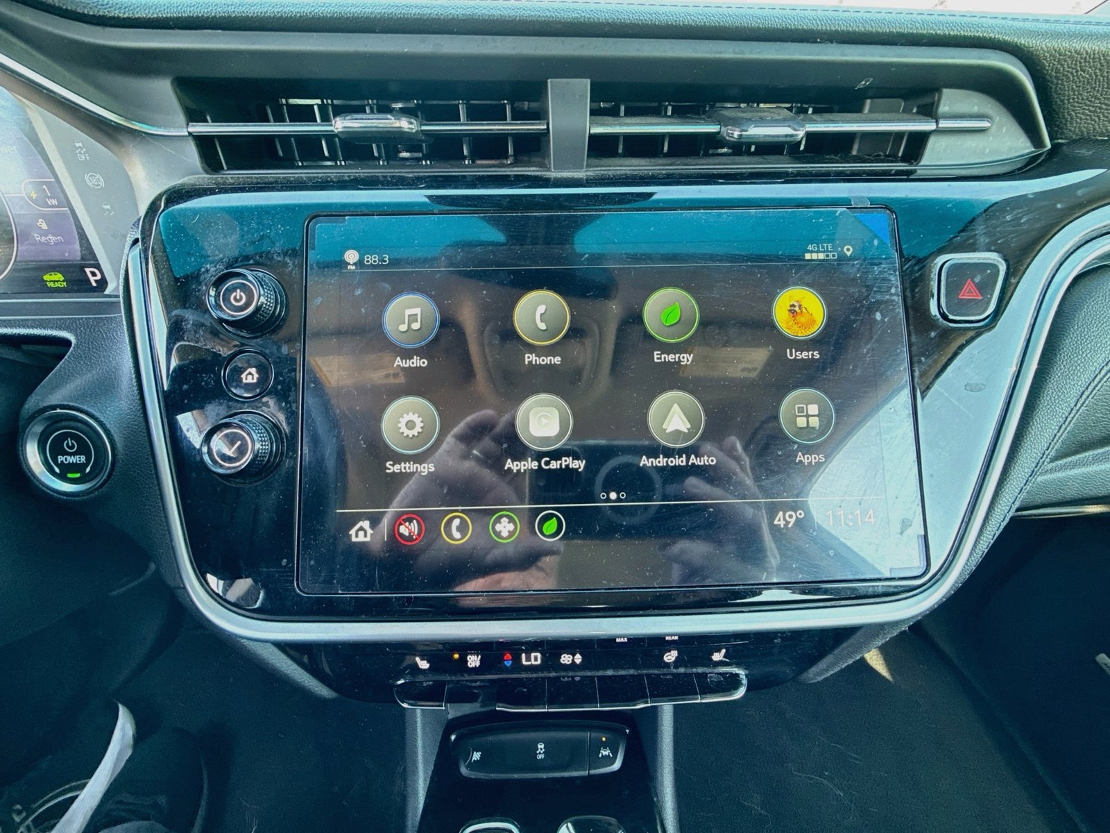 Used 2023 Chevrolet Bolt LT w/ Infotainment Package FWD image 12