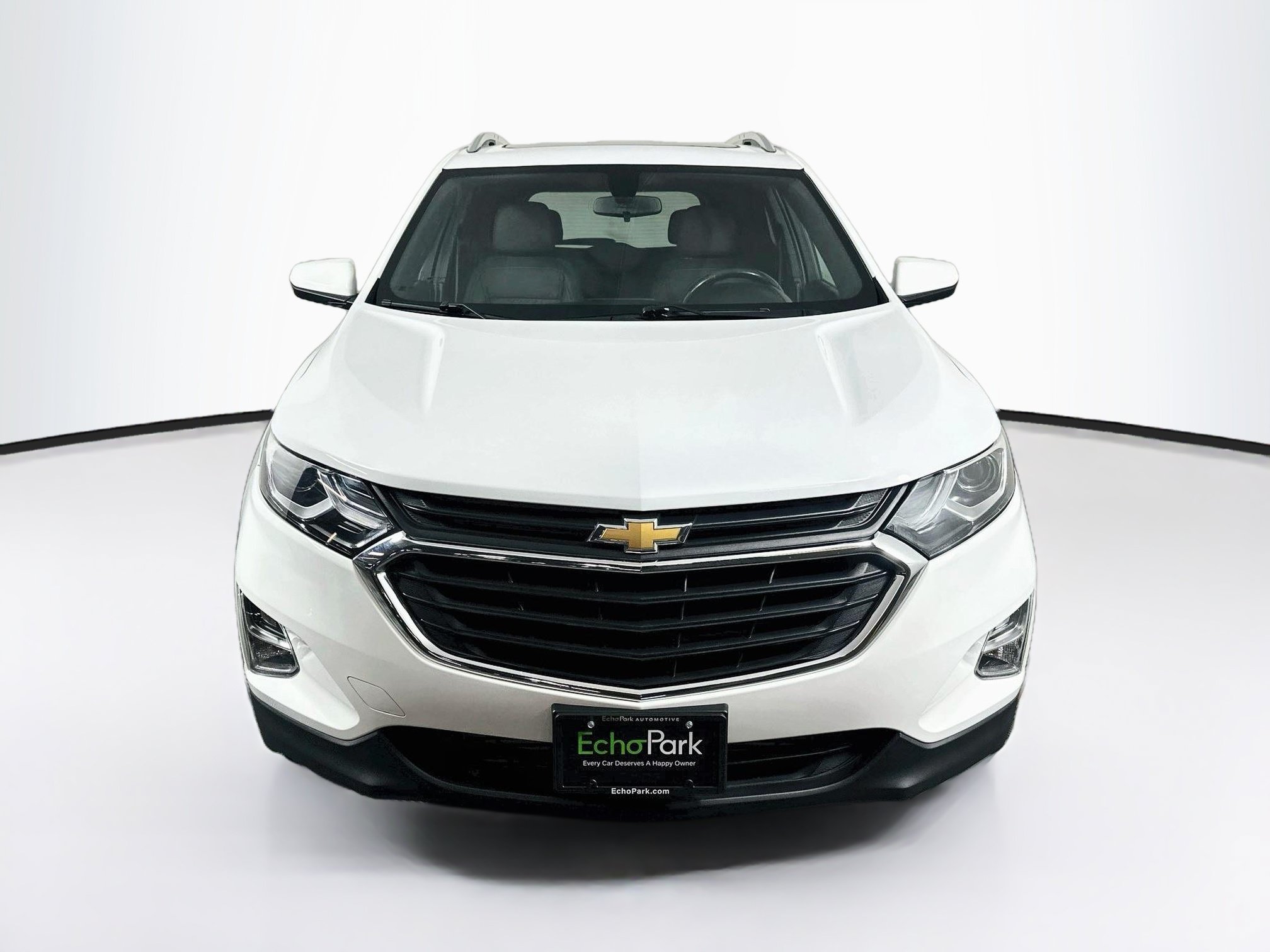 Used 2019 Chevrolet Equinox LT w/ Sun & Navigation Package AWD/4WD image 2