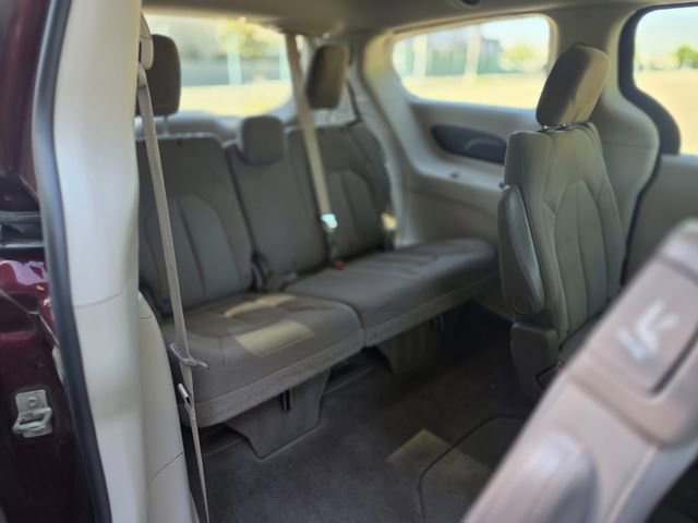 Used 2018 Chrysler Pacifica Touring Plus w/ Tire & Wheel Group image 33